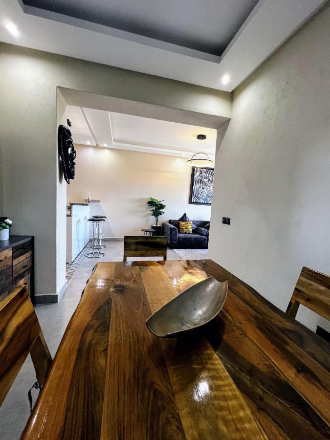 Moderne, Lumineux & Spacieux Avec Balcon -Central -Wifi-Smart Tv-Clim Marrakesh Exterior foto